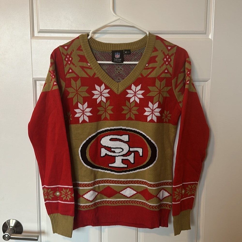 Women’s - size S - v neck San Francisco 49ers fair isle sweater